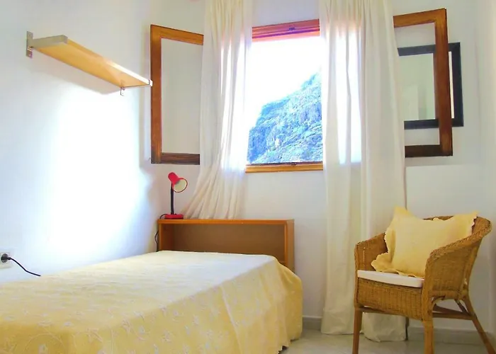 Apt. Lourdes, Close To The Teresitas & Anaga شقة